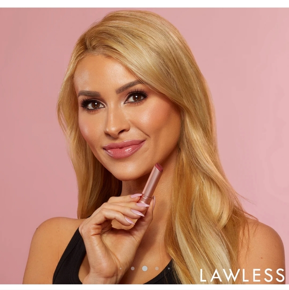 LAWLESS Forget the Filler Lip-Plumping Line-Smoothing Balm SAMPLE SET - Picture 6 of 12